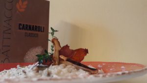 Impiattamento risotto con funghi porcini e formaggio di Fossa_Carnaroli Battivacco